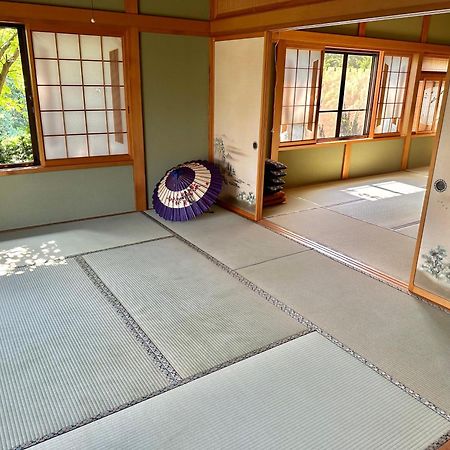 青森伝統芸能を楽しめる繭子の宿 Hachinohe Exterior foto